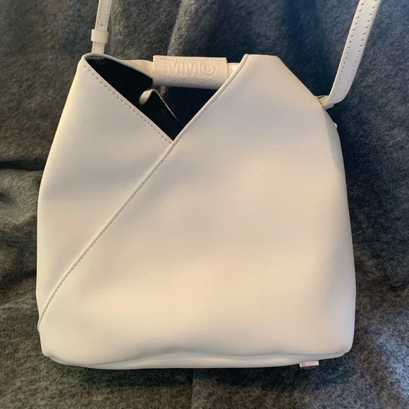 MM6 Maison Martin Margiela Elegant White Leather Crossbody Bag - Picture 1 of 10